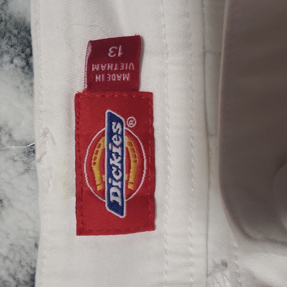 Dickies Women's White Shorts - Picture 2 of 6